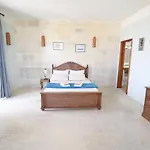 Serenity 4*