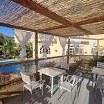 Serenity 4*