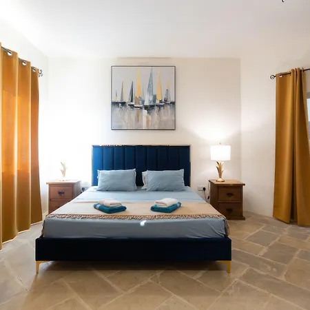 Serenity Bed & Breakfast 4*