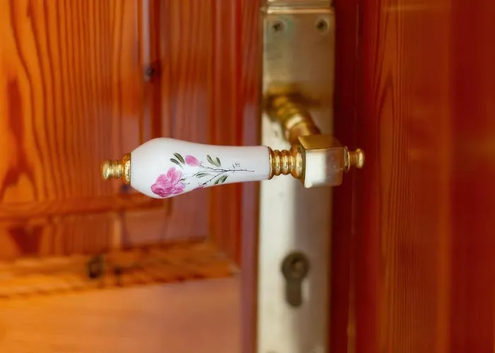 Bed & Breakfast Serenity 4*