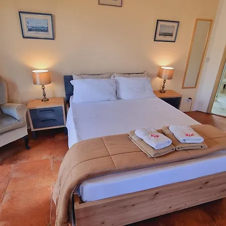 Bed & Breakfast Serenity