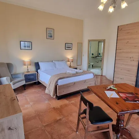 Serenity Bed & Breakfast *